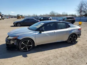 Toyota Camry XSE 2.5L 4 2018