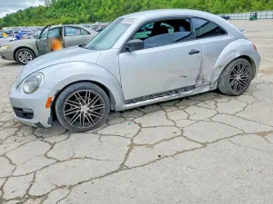Volkswagen Beetle 2.5L 5 2012