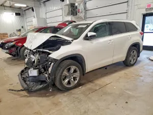 Toyota Highlander 3.5L 6 2019