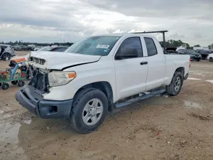 Toyota Tundra 4.6L 8 2016