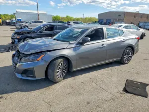 Nissan Altima 2.5L 4 2025