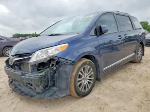 Toyota Sienna 3.5L 6 2020