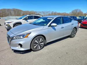 Nissan Altima 2.5L 4 2020
