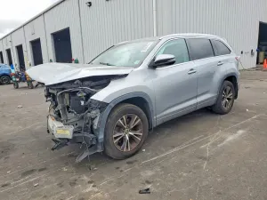 Toyota Highlander 3.5L 6 2016