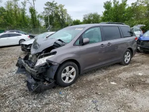 Toyota Sienna 3.5L 6 2011