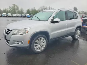 Volkswagen Tiguan 2.0L 4 2011