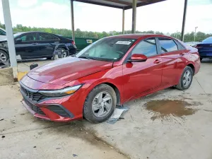 Hyundai Elantra 2.0L 4 2024