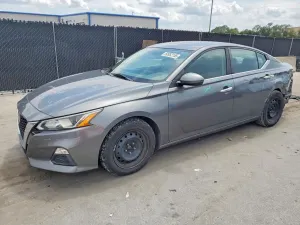 Nissan Altima 2.5L 4 2020