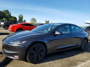 Tesla Model 3 2024