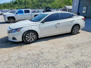 Nissan Altima 2.5L 4 2020