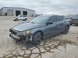 Nissan Altima 2.5L 4 2020