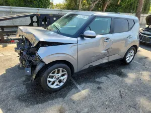 Kia Soul 2.0L 4 2025