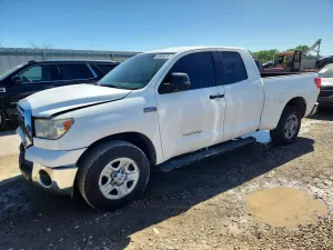 Toyota Tundra 5.7L 8 2010