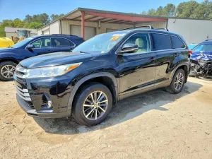 Toyota Highlander 3.5L 6 2019