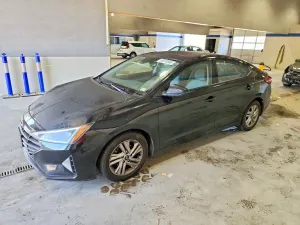 Hyundai Elantra 2.0L 4 2020