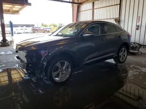Audi Q5 2.0L 4 2025