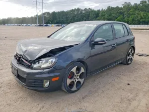 Volkswagen Golf 2.0L 4 2011