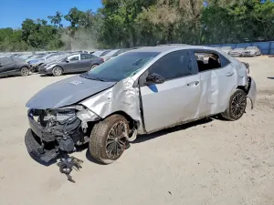 Toyota Corolla 1.8L 4 2015