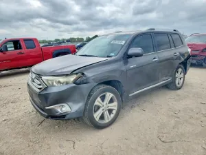 Toyota Highlander 3.5L 6 2013