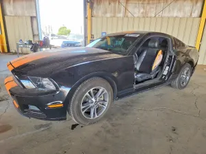 Ford Mustang 3.7L 6 2014