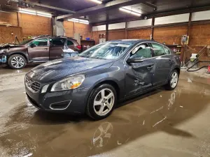 Volvo S60 2.5L 5 2013