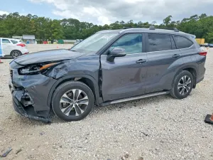Toyota Highlander 2.4L 4 2023