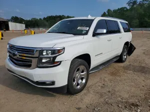 Chevrolet Suburban 5.3L 8 2016
