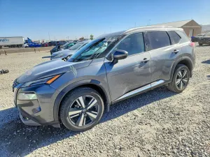 Nissan Rogue 2.5L 4 2021