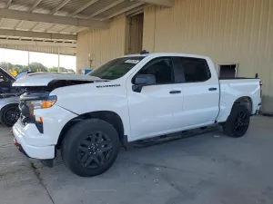 Chevrolet Silverado 1500 2.7L 4 2023