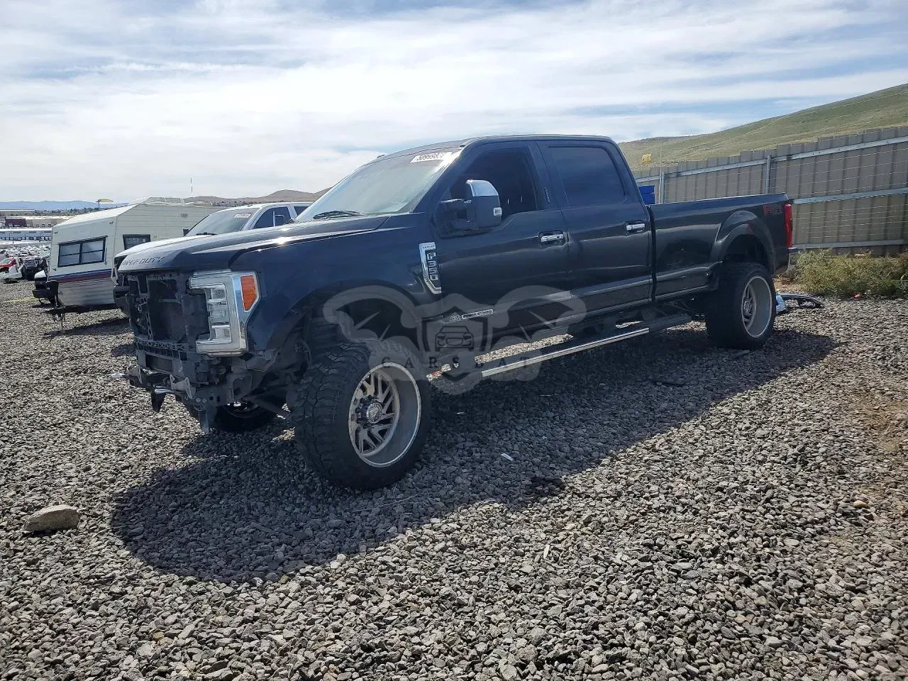 Ford F-350 6.7L 8 2017