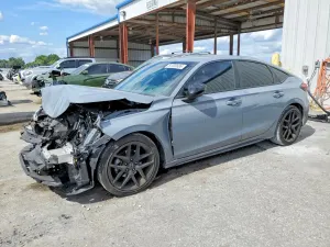 Honda Civic 2.0L 4 2025