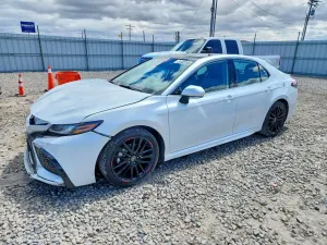 Toyota Camry 2.5L 4 2021