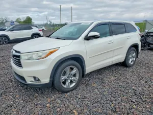Toyota Highlander 3.5L 6 2016