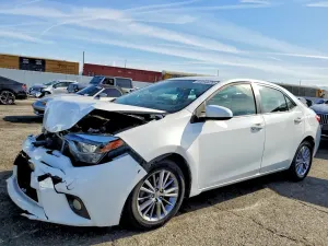 Toyota Corolla 1.8L 4 2015