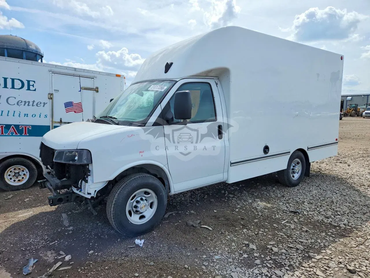 Chevrolet Express 6.6L 8 2025