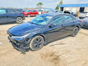 Hyundai Elantra 2.0L 4 2023