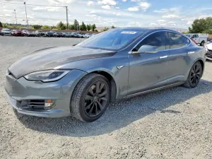 Tesla Model S 2013