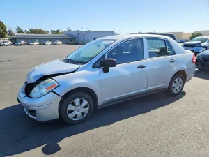 Nissan Versa 1.6L 4 2010