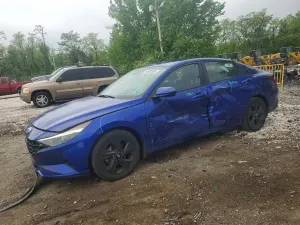 Hyundai Elantra 2.0L 4 2023