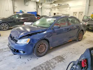 Volkswagen Jetta 2.0L 4 2013