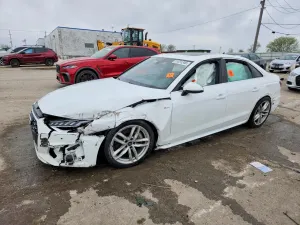 Audi A4 2.0L 4 2023