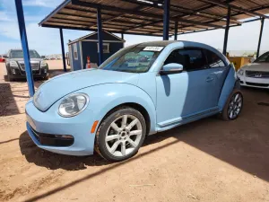 Volkswagen Beetle 2.5L 5 2012