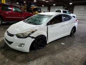 Hyundai Elantra 1.8L 4 2013
