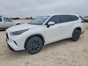 Toyota Highlander 2.4L 4 2023