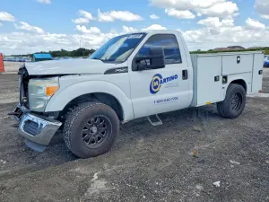 Ford F-250 6.2L 8 2015