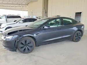 Tesla Model 3 2025