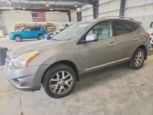 Nissan Rogue 2.5L 4 2011