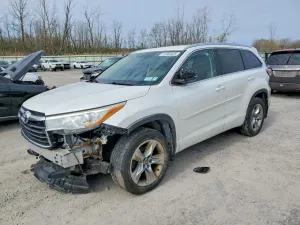 Toyota Highlander 3.5L 6 2016