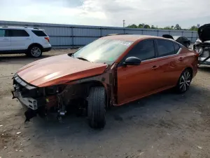 Nissan Altima 2.5L 4 2020