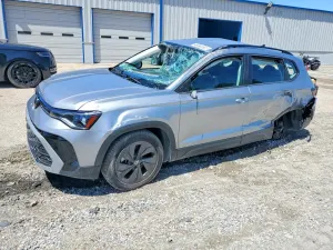Volkswagen Taos 1.5L 4 2025